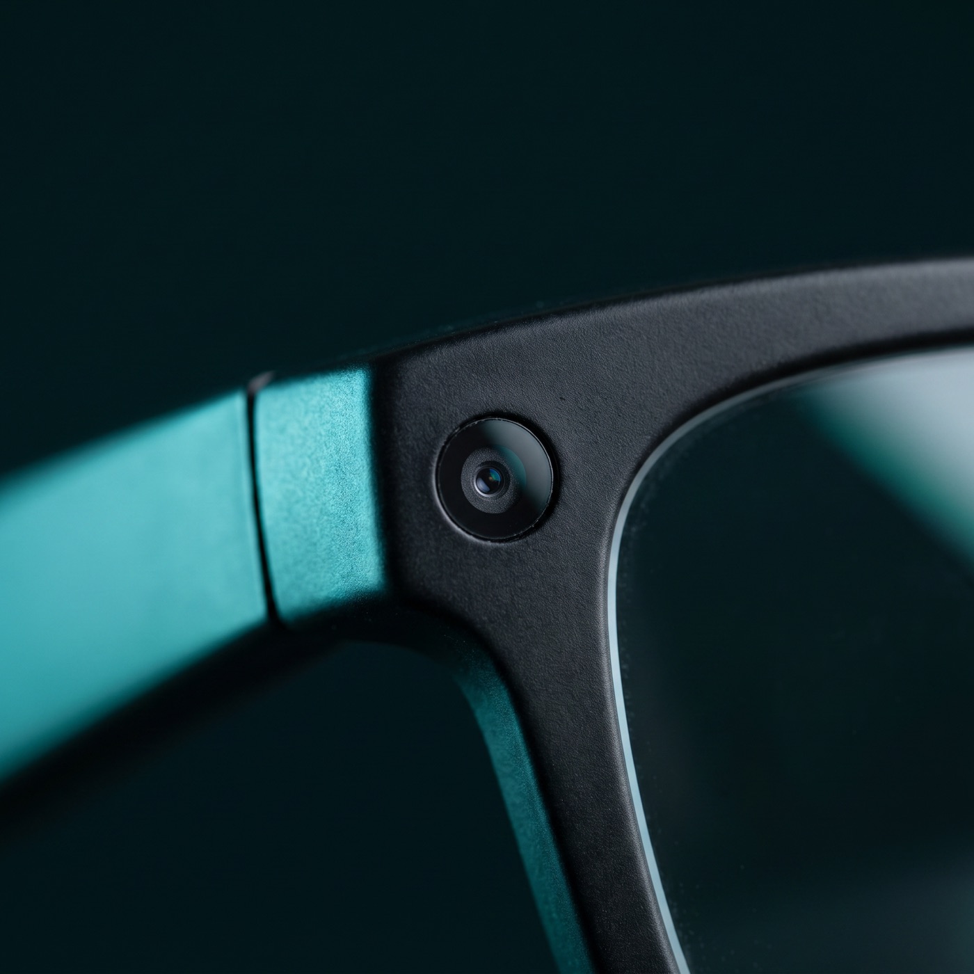 Close up of the camera on the corner of Glimpse Glasses